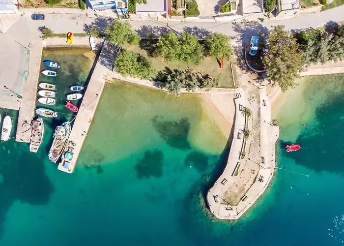 3 Bedroom In Apartment