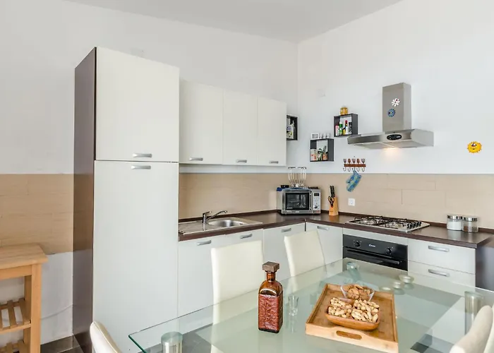 Apartment 3 Bedroom In Miškovići