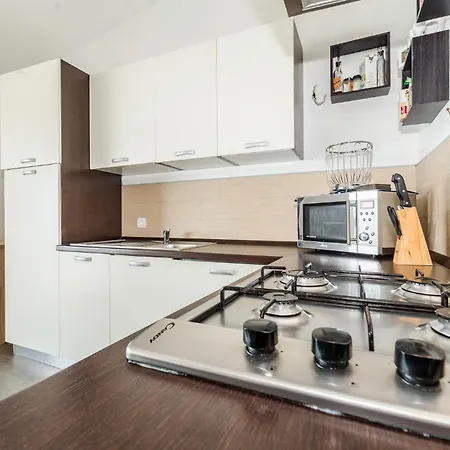 In With Kitchen
