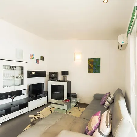 In With Kitchen Apartment Miskovici