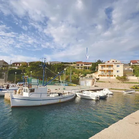 Appartement 3 Bedroom In Miškovići